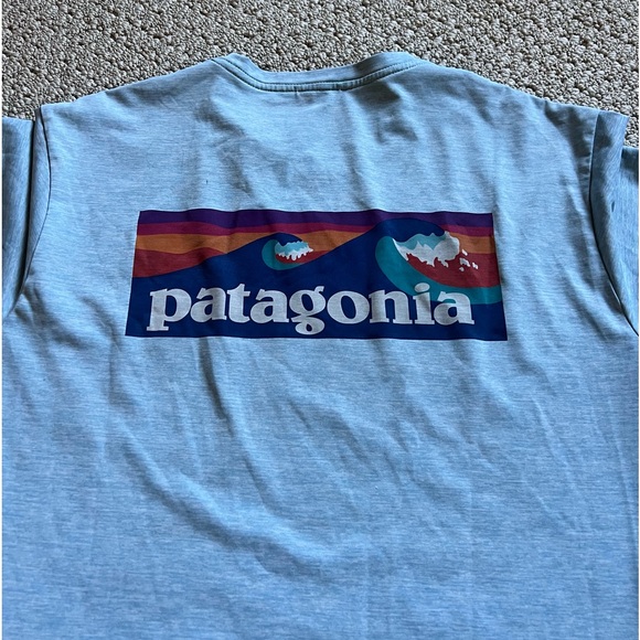 NWT Marmot Shorts med and NWOT Patagonia Tee med - Picture 3 of 13